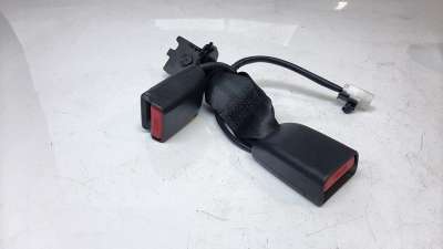 Recambio de enganche cinturon trasero derecho para hyundai kona 2017- 1.0 tgdi cat referencia OEM IAM 1147163  
