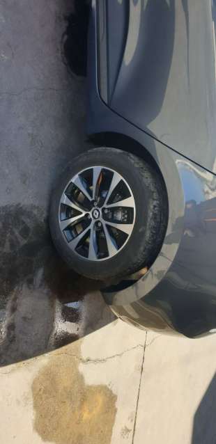 Recambio de amortiguador trasero izquierdo para renault clio v 2019- intens referencia OEM IAM 562103002R  