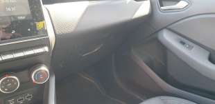 Recambio de guantera para renault clio v 2019- intens referencia OEM IAM 682529126R  
