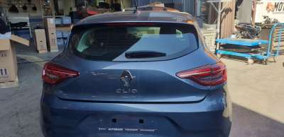 Recambio de porton trasero para renault clio v 2019- intens referencia OEM IAM 901006566R  