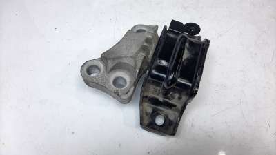 Recambio de soporte motor izquierdo para jeep compass ii 2017- longitude 4x2 referencia OEM IAM P68253035AC  