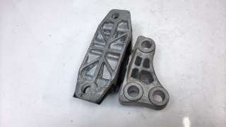 Recambio de soporte motor izquierdo para jeep compass ii 2017- longitude 4x2 referencia OEM IAM P68253035AC  