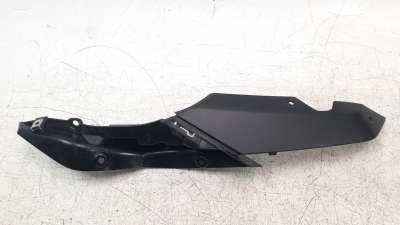 Recambio de moldura para bmw r 1200 r 2015-2019 r 1200 r referencia OEM IAM 46638543526  