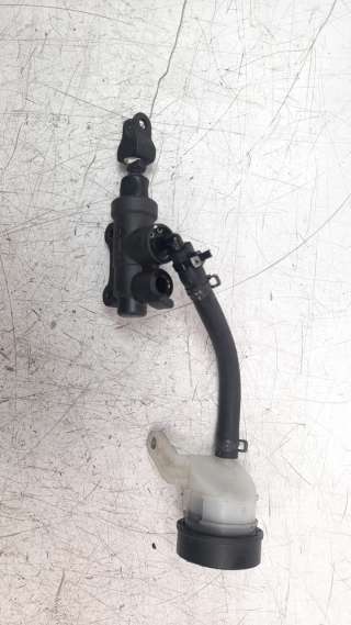 Recambio de bomba freno para bmw r 1200 r 2015-2019 r 1200 r referencia OEM IAM 34318522398  