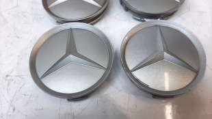 Recambio de tapacubos para mercedes-benz clase c (w201) berlina 1982- 2.0 referencia OEM IAM 2014010225   2