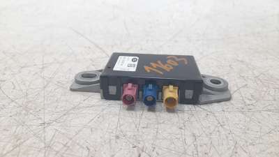 Recambio de antena para land rover discovery sport 2014- 2.0 td4 cat referencia OEM IAM K8D219C097AA  