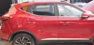 Recambio de puerta trasera derecha para mg zs 2022- comfort referencia OEM IAM 10316504  