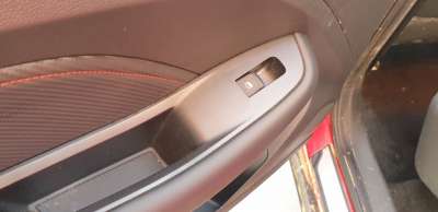 Recambio de mando elevalunas trasero izquierdo para mg zs 2022- comfort referencia OEM IAM 10470989  