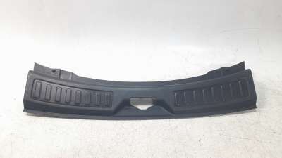 Recambio de moldura para land rover discovery sport 2014- 2.0 td4 cat referencia OEM IAM FK72113A10A  
