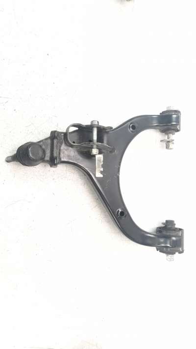 Recambio de brazo suspension inferior delantero derecho para ssangyong rexton 2021- limited 4x4 referencia OEM IAM 4452036000  