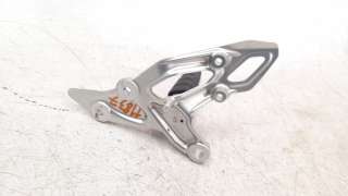 Recambio de estribo lateral para bmw r 1200 r 2015-2019 r 1200 r referencia OEM IAM 46718540797  