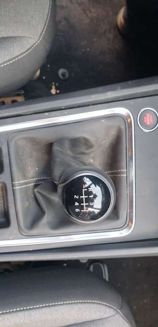 Recambio de pomo palanca cambio para seat ateca (khp) 2020-2022 style xm referencia OEM IAM 576711113G  