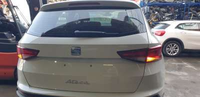 Recambio de paragolpes trasero para seat ateca (khp) 2020-2022 style xm referencia OEM IAM 575807421A  