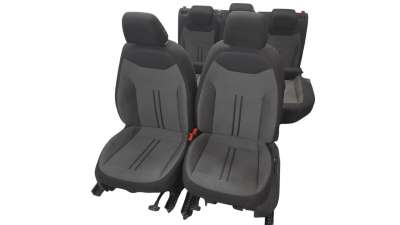 Recambio de juego asientos completo para seat ateca (khp) 2020-2022 style xm referencia OEM IAM 575881375E  