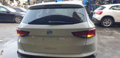 Recambio de porton trasero para seat ateca (khp) 2020-2022 style xm referencia OEM IAM 575827023B  