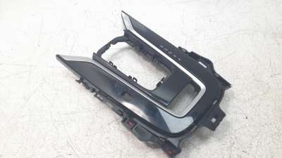 Recambio de moldura para toyota corolla (e21) 2019- hybrid style referencia OEM IAM 3597002080C0  