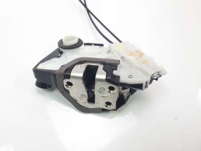Recambio de cerradura puerta delantera izquierda para toyota yaris 2017- hybrid active referencia OEM IAM 690400D520  