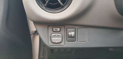 Recambio de mando retrovisor para toyota yaris 2017- hybrid active referencia OEM IAM 848700F010  