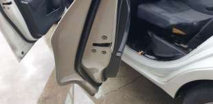 Recambio de cerradura puerta trasera izquierda para toyota yaris 2017- hybrid active referencia OEM IAM 690600D320  