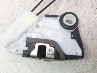Recambio de cerradura puerta trasera derecha para toyota yaris 2017- hybrid active referencia OEM IAM 690500D320   2