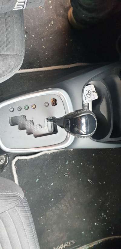 Recambio de palanca cambio para toyota yaris 2017- hybrid active referencia OEM IAM 3356052620  