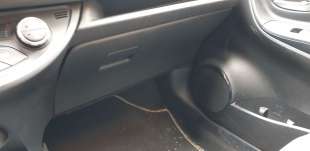 Recambio de guantera para toyota yaris 2017- hybrid active referencia OEM IAM 555500D171C1  