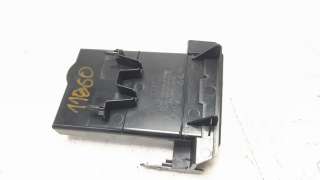 Recambio de cenicero para toyota prius+ 2012- advance referencia OEM IAM 5562047071  