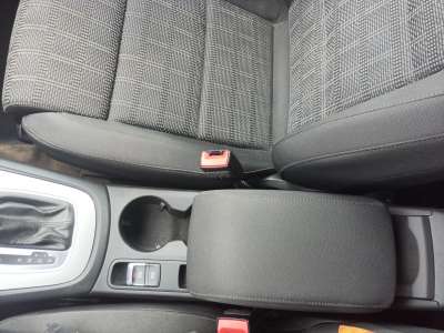 Recambio de apoyabrazos central para audi q3 (8ug) 2014-2018 attraction quattro referencia OEM IAM 8U0864283A  