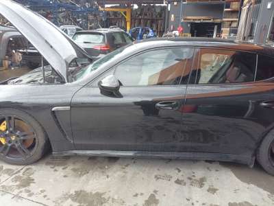 Recambio de puerta delantera izquierda para porsche panamera 2009-2016 diesel referencia OEM IAM 97053101102G  