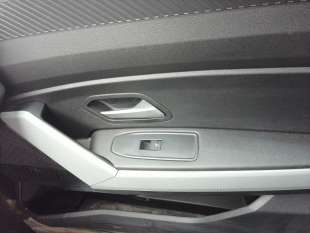 Recambio de mando elevalunas delantero derecho para dacia duster iii 2024- eco-g 100 essential referencia OEM IAM 254218388R  