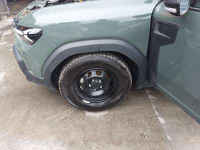 Recambio de mangueta delantera izquierda para dacia duster iii 2024- eco-g 100 essential referencia OEM IAM 400150755R  