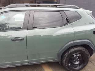 Recambio de puerta trasera izquierda para dacia duster iii 2024- eco-g 100 essential referencia OEM IAM 821017281R  