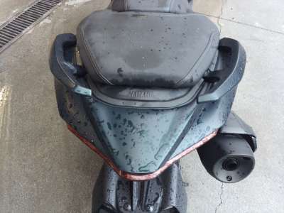Recambio de moldura para yamaha tmax 2019- tmax referencia OEM IAM BBW2171A00P4  