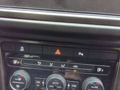 Recambio de warning para volkswagen t-roc 2017- advance style referencia OEM IAM 2GA953509ECU  