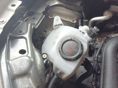 Recambio de deposito expansion para volkswagen t-cross 2016- life referencia OEM IAM 2Q0121407D  