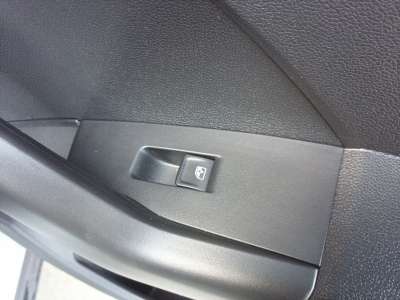 Recambio de mando elevalunas trasero derecho para volkswagen t-cross 2016- life referencia OEM IAM 5G0959855RWZU  