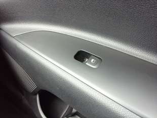 Recambio de mando elevalunas delantero derecho para kia stonic (ybcuv) 2017- drive referencia OEM IAM 93575H8000  