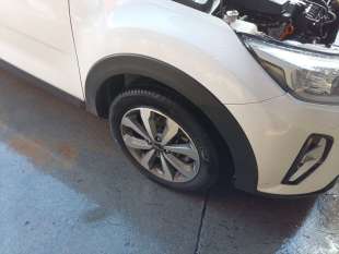 Recambio de mangueta delantera derecha para kia stonic (ybcuv) 2017- drive referencia OEM IAM 51716H8500  