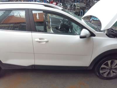 Recambio de puerta delantera derecha para kia stonic (ybcuv) 2017- drive referencia OEM IAM 76004H8400  