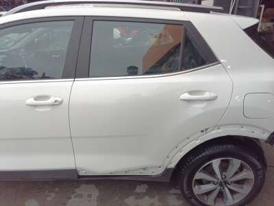 Recambio de puerta trasera izquierda para kia stonic (ybcuv) 2017- drive referencia OEM IAM 77003H8401  