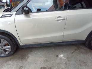 Recambio de estribos laterales para suzuki vitara 2015- 1.5 strong hybrid gle 2wd referencia OEM IAM 7723054P105PK  