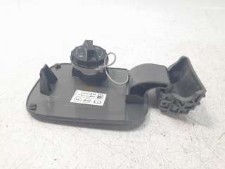 Recambio de tapa exterior combustible para kia stonic (ybcuv) 2017- 1.2 cat referencia OEM IAM 69510H8400  