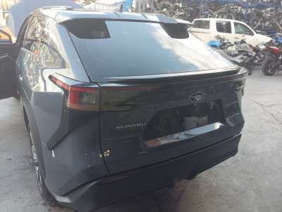 Recambio de cerradura maletero / porton para subaru solterra yeam15 - solterra referencia OEM IAM 6935042080  