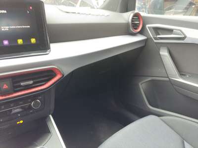Recambio de guantera para seat arona 2017- fr referencia OEM IAM 6F1857095AE82V  