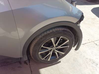 Recambio de aletin delantero derecho para toyota c-hr (_x1_) 2016- 2.0 hybrid (maxh10) referencia OEM IAM 75601F4070  