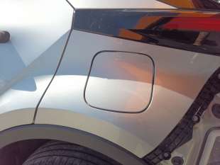 Recambio de tapa exterior combustible para toyota c-hr (_x1_) 2016- 2.0 hybrid (maxh10) referencia OEM IAM 77350F4070  