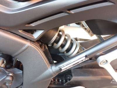 Recambio de amortiguador trasero para honda cb (501cc - ) - cb 650 f (rc75) referencia OEM IAM 52400MJEDB1  