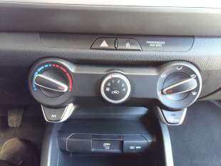 Recambio de mando calefaccion / aire acondicionado para kia stonic (ybcuv) 2017- concept referencia OEM IAM 97250H8020LEF  