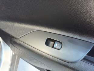 Recambio de mando elevalunas trasero derecho para kia stonic (ybcuv) 2017- concept referencia OEM IAM 93575H8000WK  