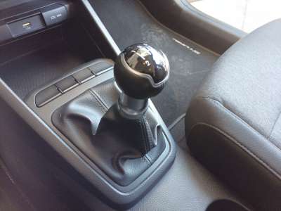 Recambio de pomo palanca cambio para kia stonic (ybcuv) 2017- concept referencia OEM IAM 43711D9100  